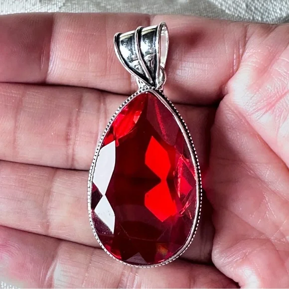 Sold🛍️Artisan Red Glass Crystal with Silver Tone Ornate Metal - Picture 5 of 11